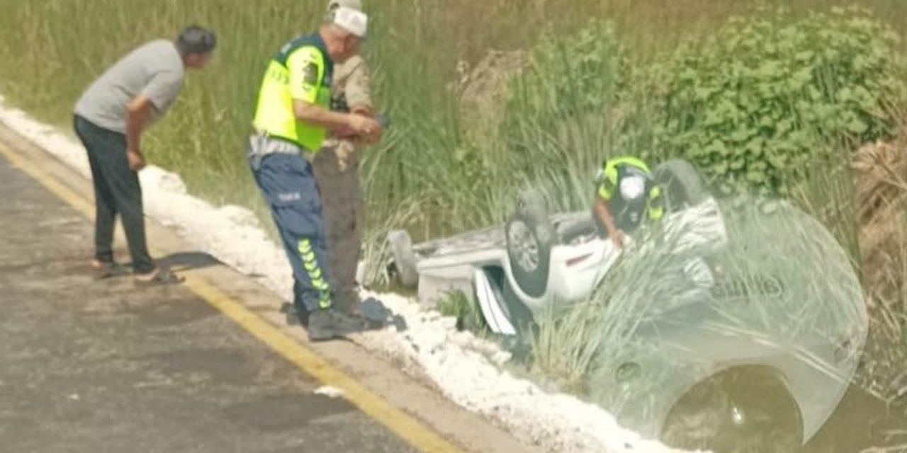 Yeni Atanan Öğretmenin Aracı Şarampole Yuvarlandı