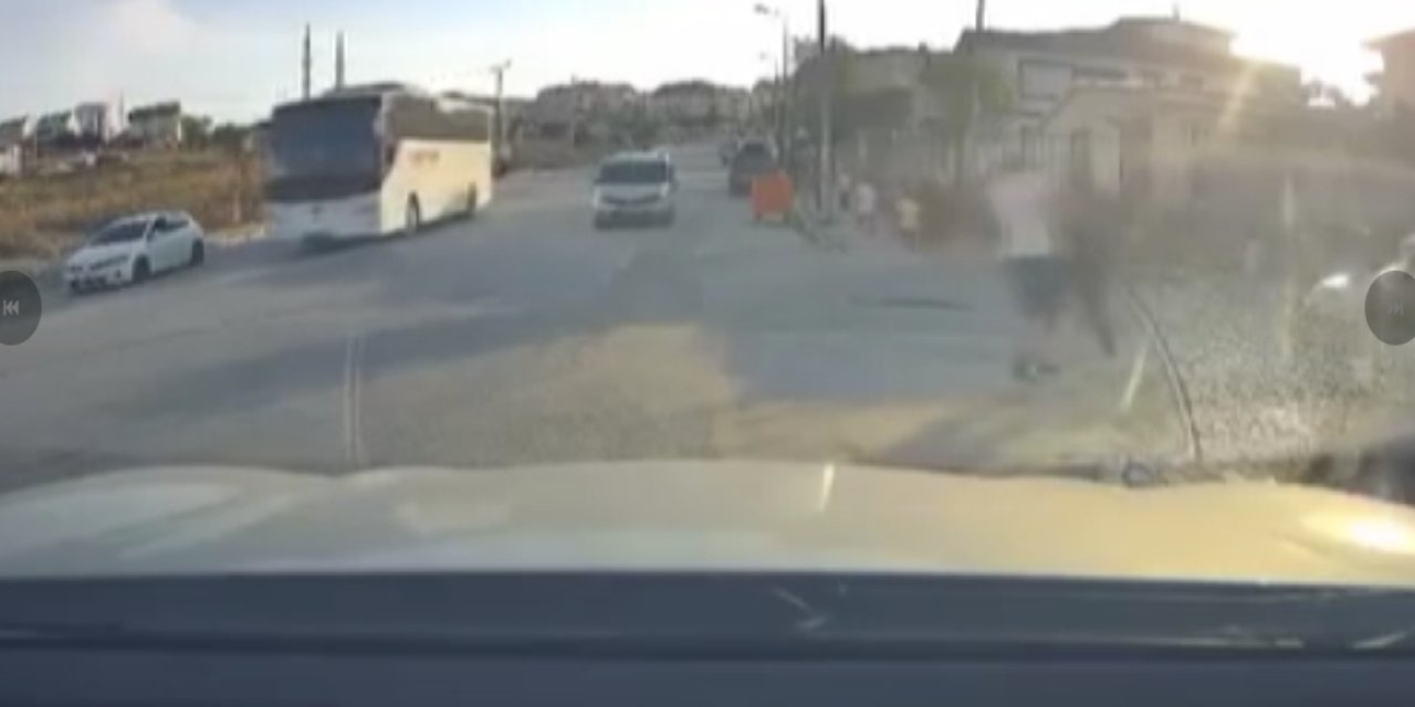 Okul Çıkışı Veliler Arasında Akılalmaz Kavga: Yumruklar Havada Uçuştu