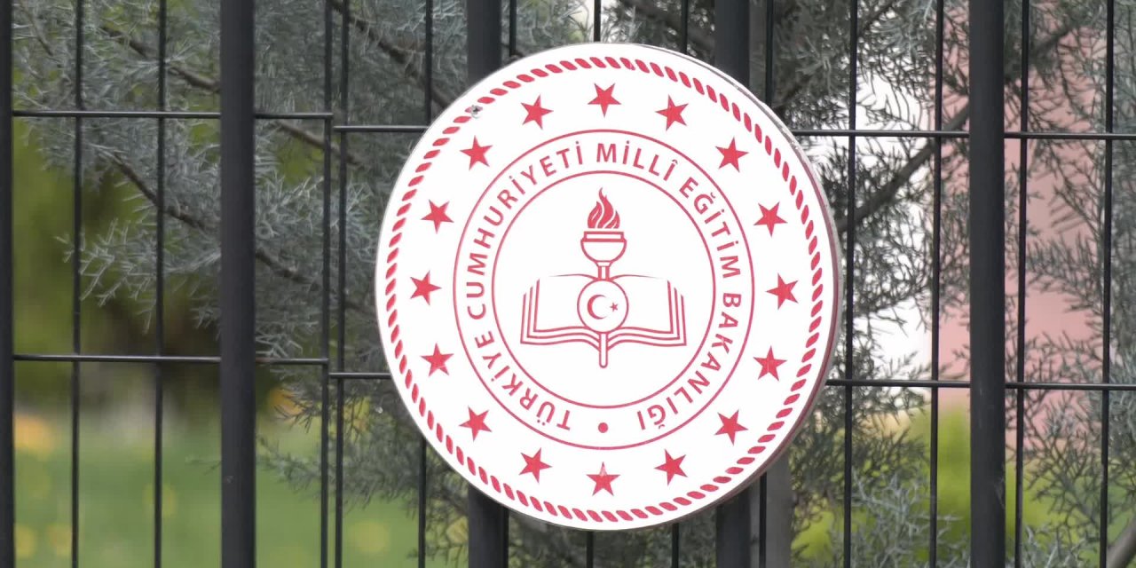 MEB Okullara Yeni Yasağı Duyurdu!