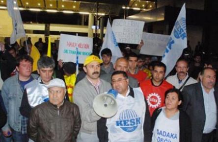 Ankara'da Memur Eylemi Başladı