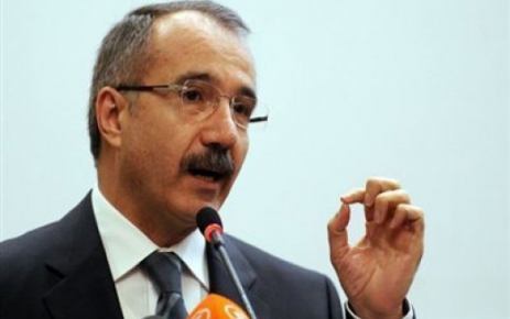 Dinçer hem yönetemiyor hem de yanlış adamlarla çalışıyor