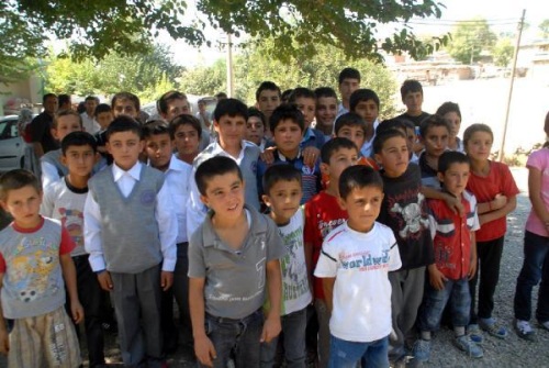 8 köyden 225 öğrenci, 2 il arasında okulsuz kaldı