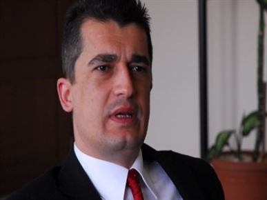 'MEB, yabancı dil eğitiminde de reform yapmalıdır'...