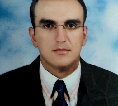 Genç öğretmen kalbine yenik düştü