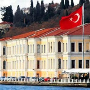 Tarihi liselerin 'sınavsız' geçiş isyanı