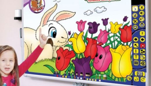 Okul öncesi çocuklar akıllı tahta ile elektronik yayınlara kolay alışacak