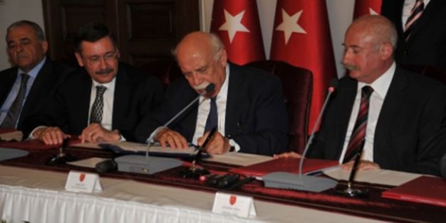 Ankara Büyükşehir Belediyesi 500 okulun bakımını yapacak