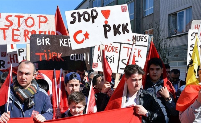 Avrupa'daki Türkler teröre karşı meydanlarda olacak