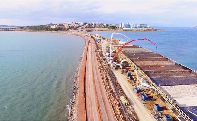 Cunda Köprüsü '350 fore kazık' üzerinde yükseliyor
