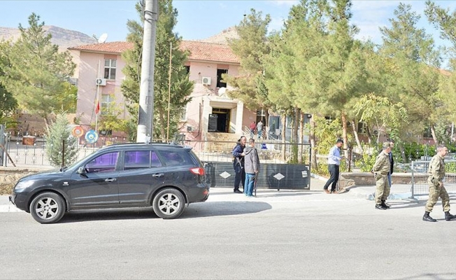 Derik Kaymakamlığına terör saldırısı: 3 yaralı