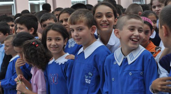 KADINI YOK SAYAN AKP’NİN YENİ HEDEFİ KARMA EĞİTİM