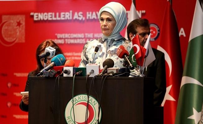 Emine Erdoğan TİKA'nın hibe törenine katıldı