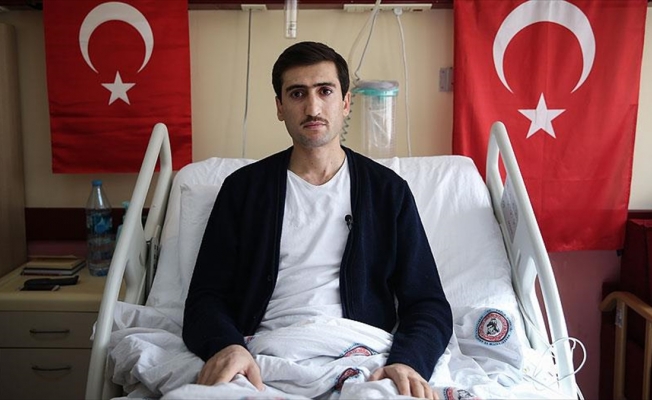 FETÖ'nün darbe girişiminde vuduldu, yürüyebilmek için 7 operasyon geçirdi