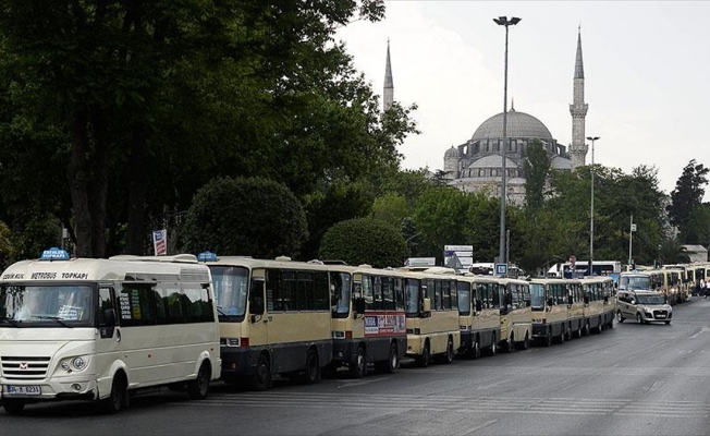 İstanbul'daki şoförlere "Toplu Taşıma Aracı Kullanım Belgesi" şartı geli̇yor