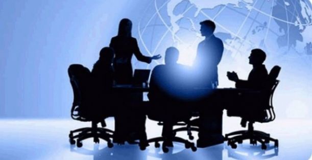 YUMURTADAN ÇIKAN MÜDÜR YETKİLİLİK