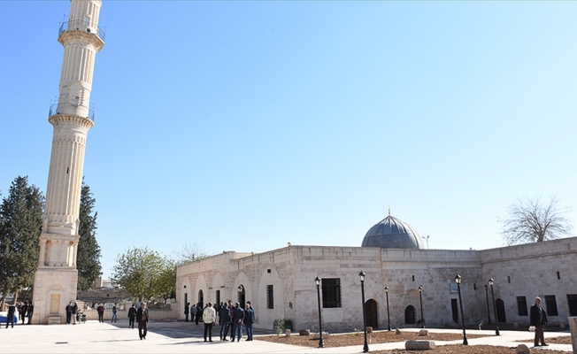 Nusaybin'deki Zeynel Abidin Camisi ibadete açıldı
