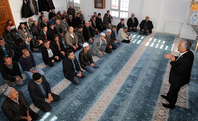 Öz vatanlarında ilk cuma namazını kıldılar