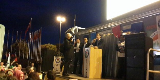 "İnsanlık İdam Ediliyor! Uyan Dünya!"