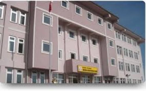 Sağlık Meslek Liseleri İşlevini Bitirmiştir