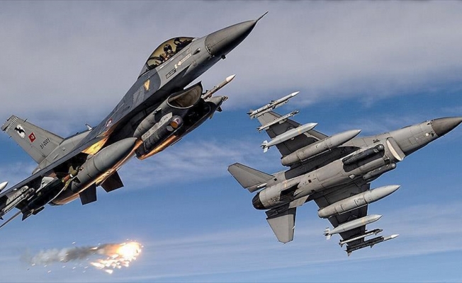 Türk jetleri El-Bab'da 15 hedefi vurdu