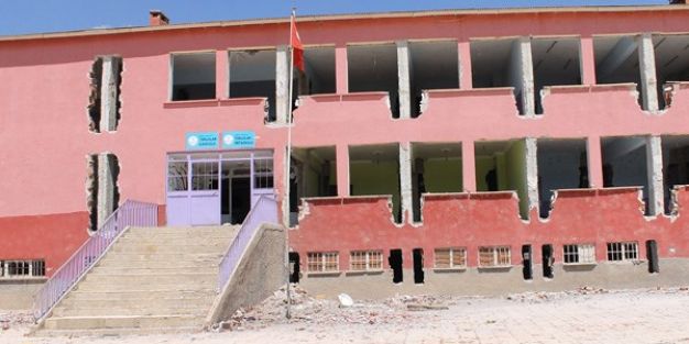 İstanbul'da 14 Okul Yıkılıp Yerine Yenisi Yapılacak