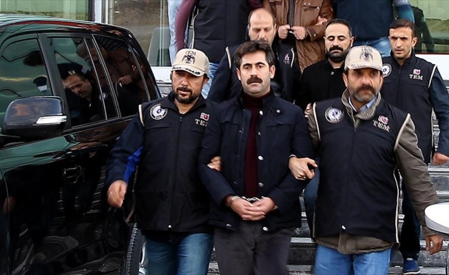 Van Büyükşehir Belediye Başkanı Kaya tutuklandı