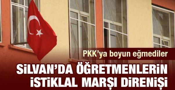 Silvan’da öğretmenlerin İstiklal Marşı direnişi