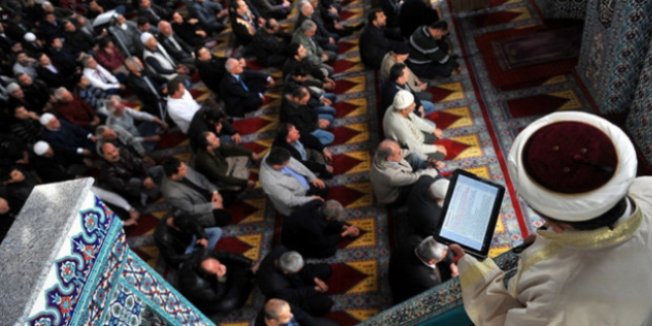 Cuma hutbesinde 'yılbaşı' uyarısı