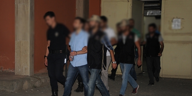 Eskişehir'de meslekten ihraç edilen 9 memur tutuklandı
