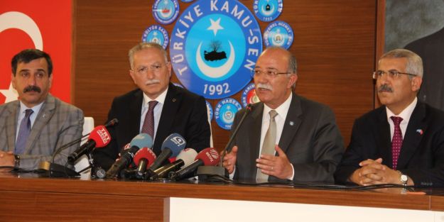 EKMELEDDİN İHSANOĞLU, KAMU-SEN'İ ZİYARET ETTİ