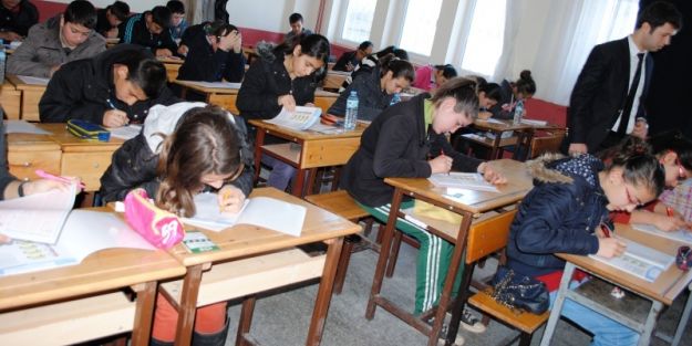 MERKEZİ SINAVLARDA GÖREV ALAN PERSONELİN ÜCRETLERİ ÖDENMELİDİR