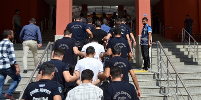 Kilis'te 22 polis memuru gözaltına alındı