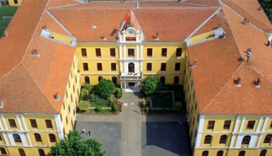 Proje okuluna, kuralsız öğretmen de atanacak