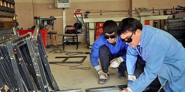 Mesleki ve teknik eğitim yapan programlar