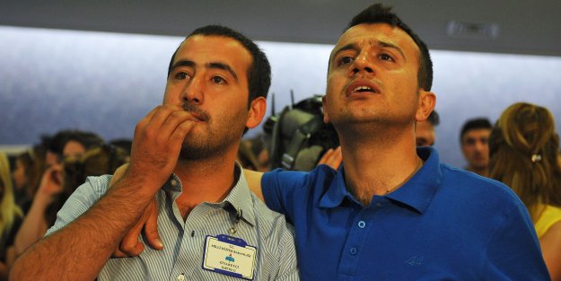 Atama bekleyen kaç bin öğretmen var?