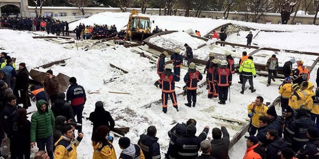 Kar biriken tente cemaatin üzerine çöktü: 3 ölü, 10 yaralı