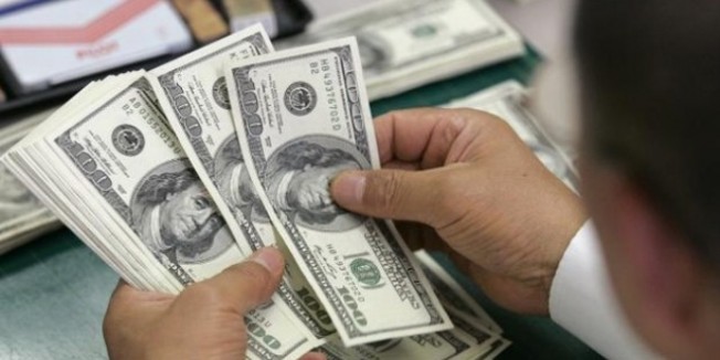 Dolar 3,57'nin altına geriledi