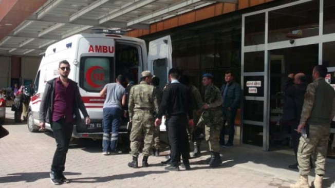 PYD’nin havanlı saldırısında 4 Türk askeri yaralandı