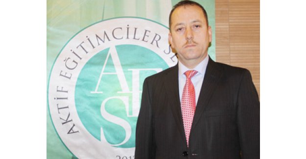 Öğretmen açığı kapatılmalı ve öğretmenler hakettikleri özlük haklarına kavuşturulmalıdır