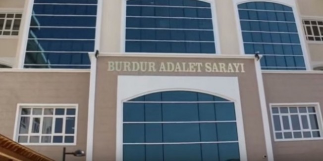 FETÖ üyesi öğretim üyesine 6 yıl 3 ay hapis cezası