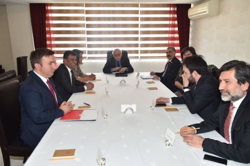 Eğitim-Sen, Bakan Nabi Avcı ile Görüştü