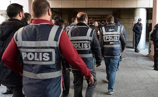 İhraç edilen devlet memurlarına FETÖ operasyonu