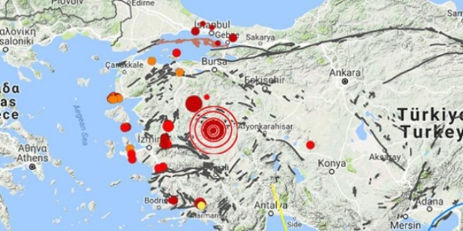 Manisa'da 4,9 büyüklüğünde deprem