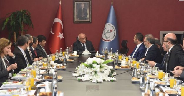 Bakan Avcı medya temsilcilerine açıklamalarda bulundu