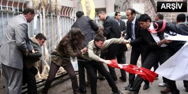 MEB önünde liseli eylemi: 19 gözaltı