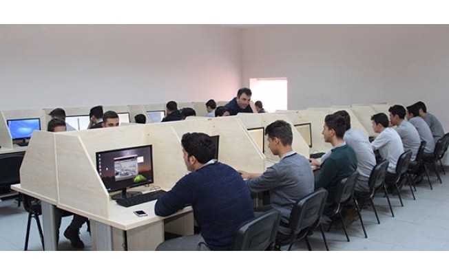 Bu Okulun Mezunlarına İstihdam Garantisi