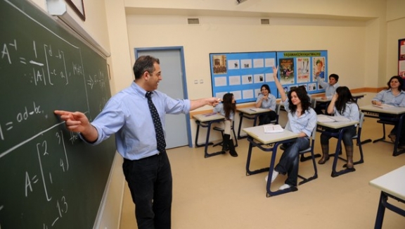 'Gelecek 2 yılda öğretmen açığını kapatacağız'