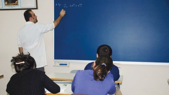 Dershane Öğretmenleri İçin Ön Başvuru Süresi Uzatıldı