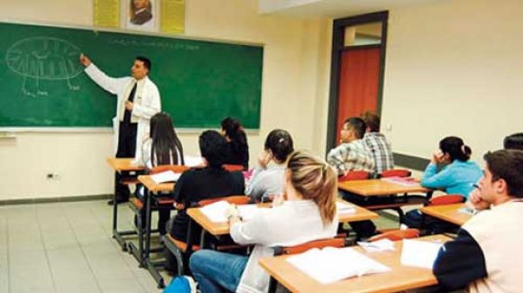 Iğdır'da bir dershane ve okul kapatıldı