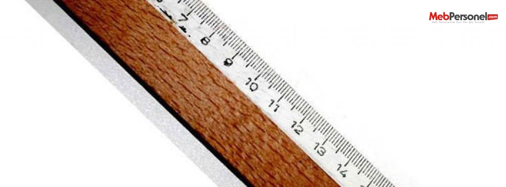 "Öğretmenim Cetvelle Elimi Kırdı."